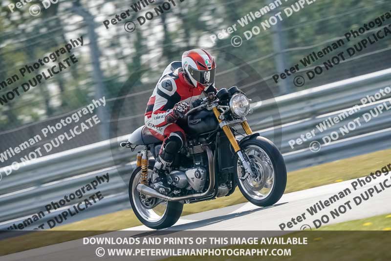 donington no limits trackday;donington park photographs;donington trackday photographs;no limits trackdays;peter wileman photography;trackday digital images;trackday photos